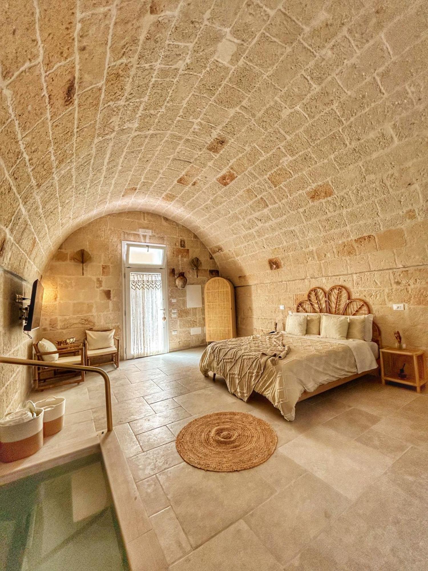 Ginpe Luxury Suite Monopoli Exteriör bild