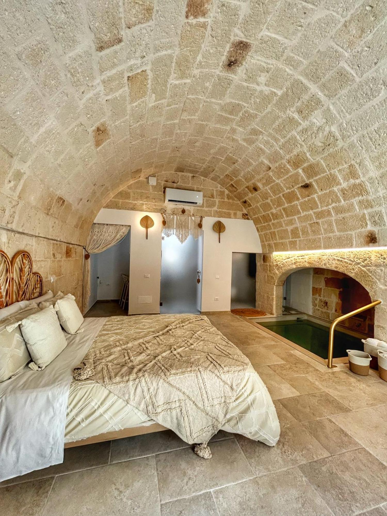 Ginpe Luxury Suite Monopoli Exteriör bild